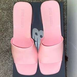 Steve Madden Pink Harlin Rubber Shoes